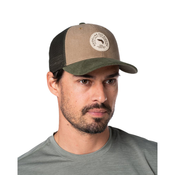 Guideline Badge Trucker Cap - Forest in de groep Kleding & Schoenen / Petten, mutsen en overig / Petten bij Sportfiskeprylar.se (111066GL)