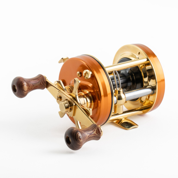 Abu Garcia Ambassadeur 6500 C De luxe Svängsta Edition 1952-2025 in de groep Reels / Baitcasting Reels / Round Baitcasting Reels bij Sportfiskeprylar.se (1649664)