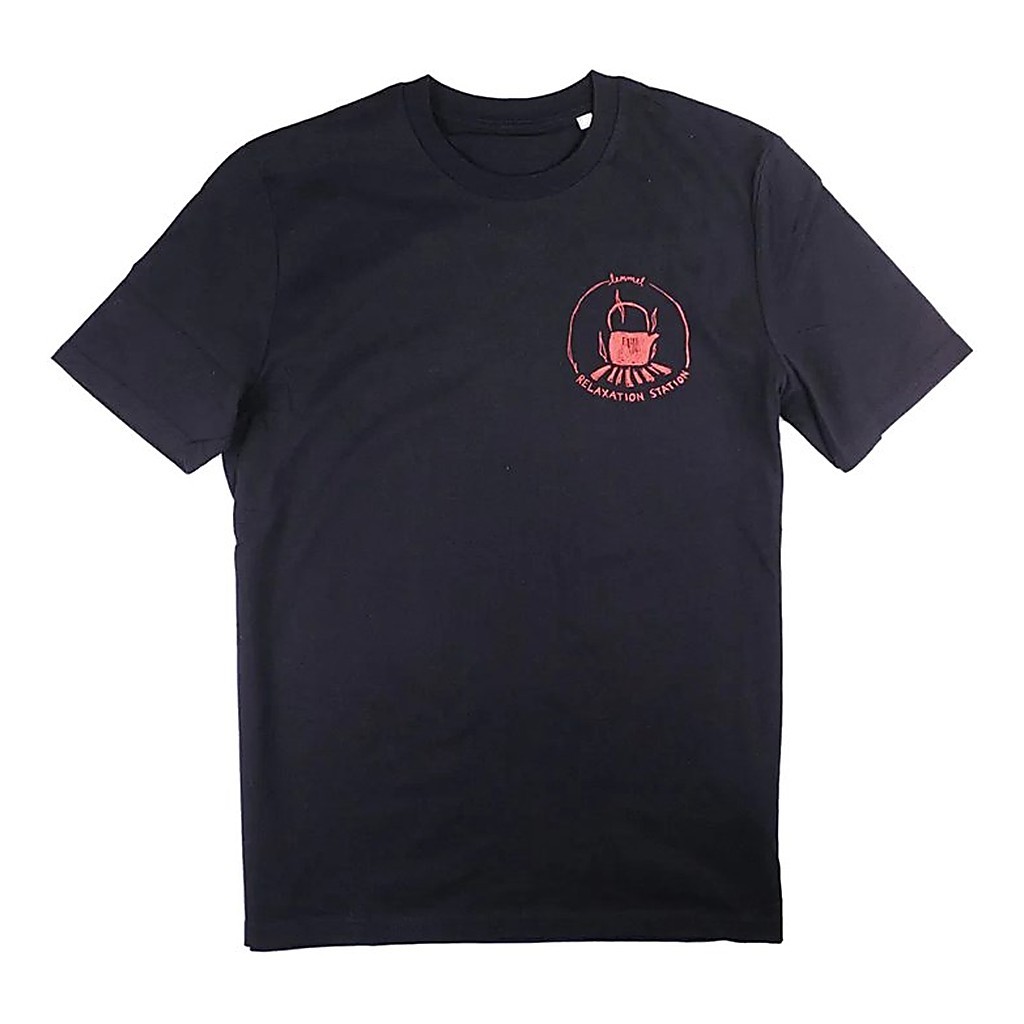 Lemmel T-shirt Relaxation Station Black w Red print in de groep Kleding & Schoenen / Kleding / T-shirts bij Sportfiskeprylar.se (3010106-5334r)