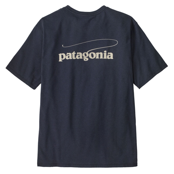 Patagonia M\'s Casting Logo Responsibili-Tee Smolder Blue in de groep Kleding & Schoenen / Kleding / T-shirts bij Sportfiskeprylar.se (37811-SMDB-Lr)