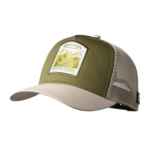 Beyond Nordic BN215 Wild Scandinavia Trucker Cap W-Beige Iguana in de groep Kleding & Schoenen / Petten, mutsen en overig / Petten / Truckerpetten bij Sportfiskeprylar.se (BN215-W-BEIGE-OS)