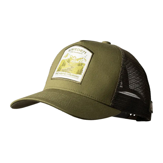 Beyond Nordic BN215 Wild Scandinavia Trucker Cap W-Iguana Green in de groep Kleding & Schoenen / Petten, mutsen en overig / Petten / Truckerpetten bij Sportfiskeprylar.se (BN215-W-IGUANA-OS)