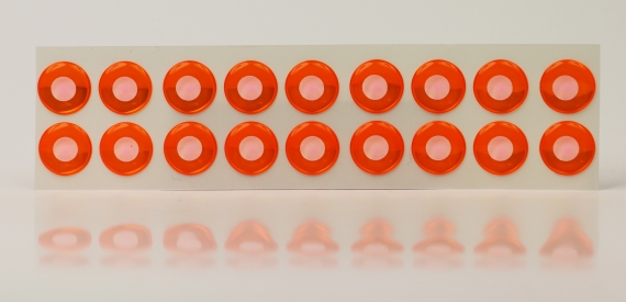 Epoxy Eyes 9mm , White Orange in de groep Haken & Terminal Tackle / Vliegvis bindmateriaal / Vliegbindmateriaal / Ogen bij Sportfiskeprylar.se (MEY6-962)