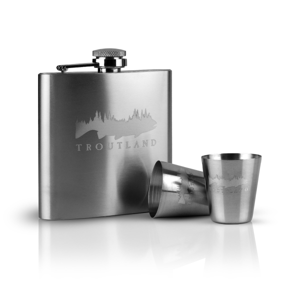 Troutland Flask 177ml w. 2pcs shot glasses in de groep Outlet bij Sportfiskeprylar.se (TRPLUNT)